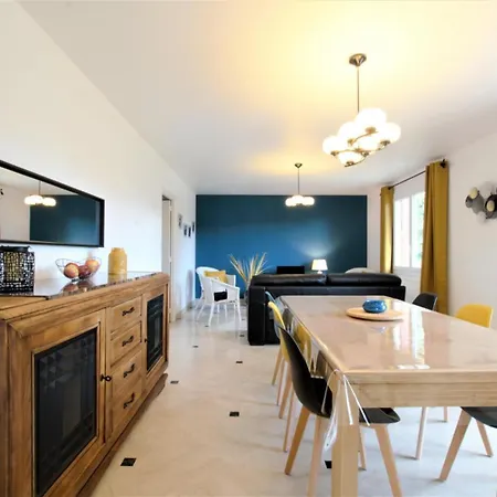 A La Croisee Des Lacs 펜션 피네